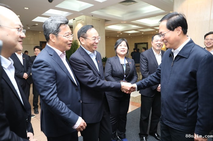 微信图片_20190412112327_副本.jpg