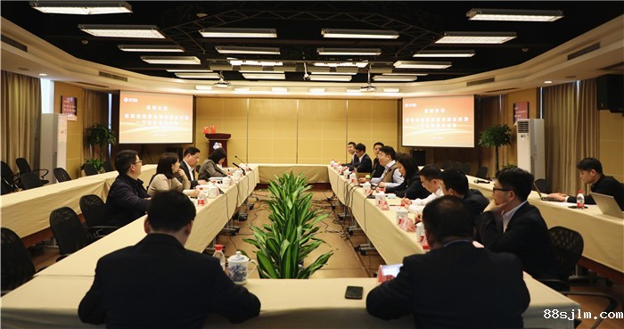 五楼会议室.jpg